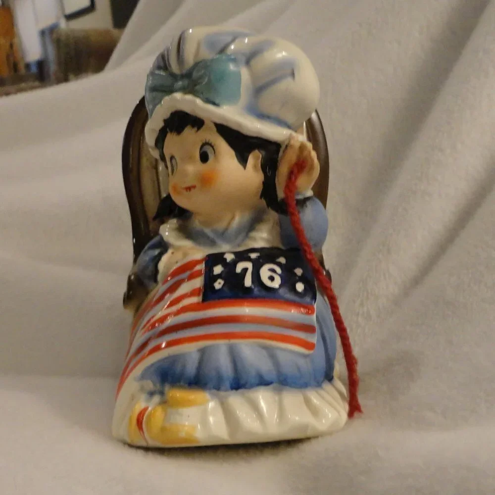 vintage Betsy Ross Fred Roberts Company Music Box - Picture 3 of 8
